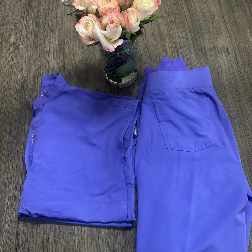 Purple Figs Scrub set